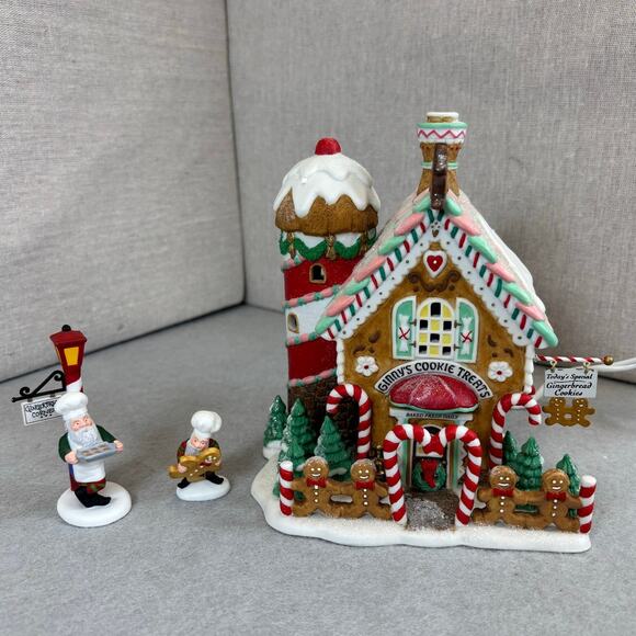 Department 56 North Pole Series – Ginny’s Cookie Treats Set (Set of 3) #56.56732 - Picture 4 of 8